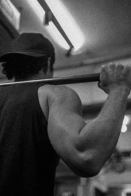 Leo Mendez training